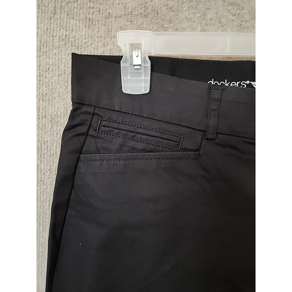 Dockers Sure Fit Khaki Pants Womens 12 Black Slimming Stretch Trouser NEW - Picture 2 of 10